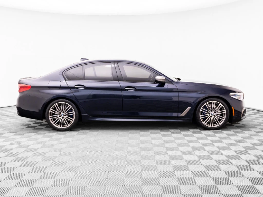 Used 2018 Black BMW M550i xDrive image 34