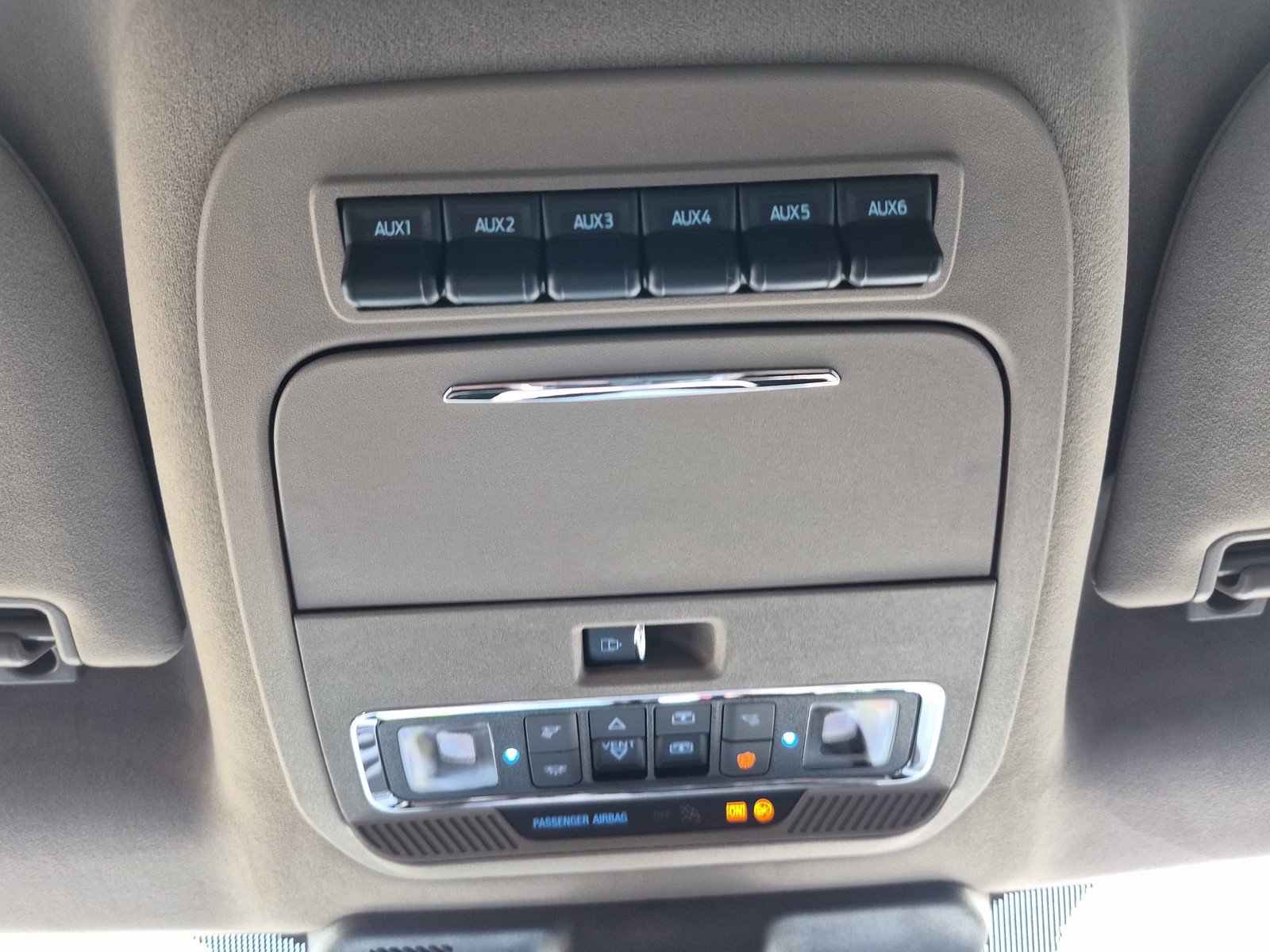 New 2026 Star White Metallic Tri-Coat Ford F-450® Platinum® image 30