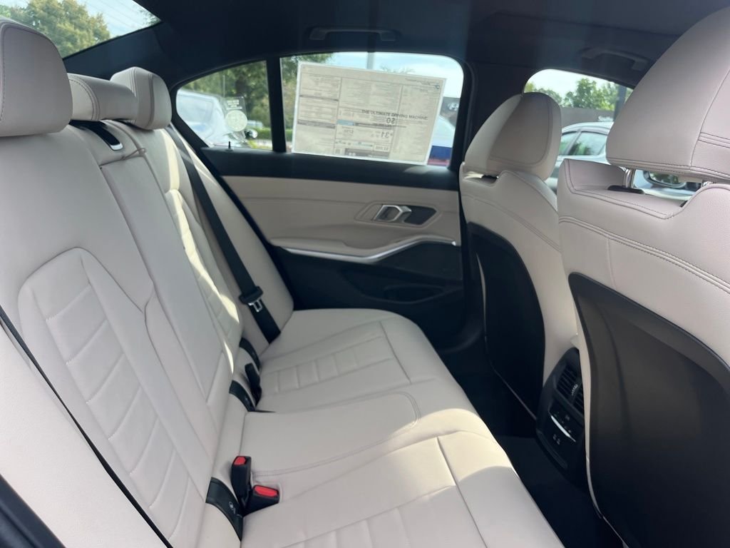 2025 BMW 3 Series 330i - Photo 34