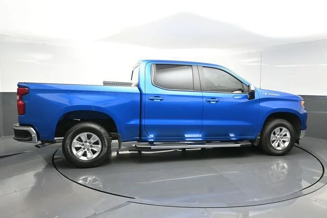 Used 2023 Blue Chevrolet LT image 8
