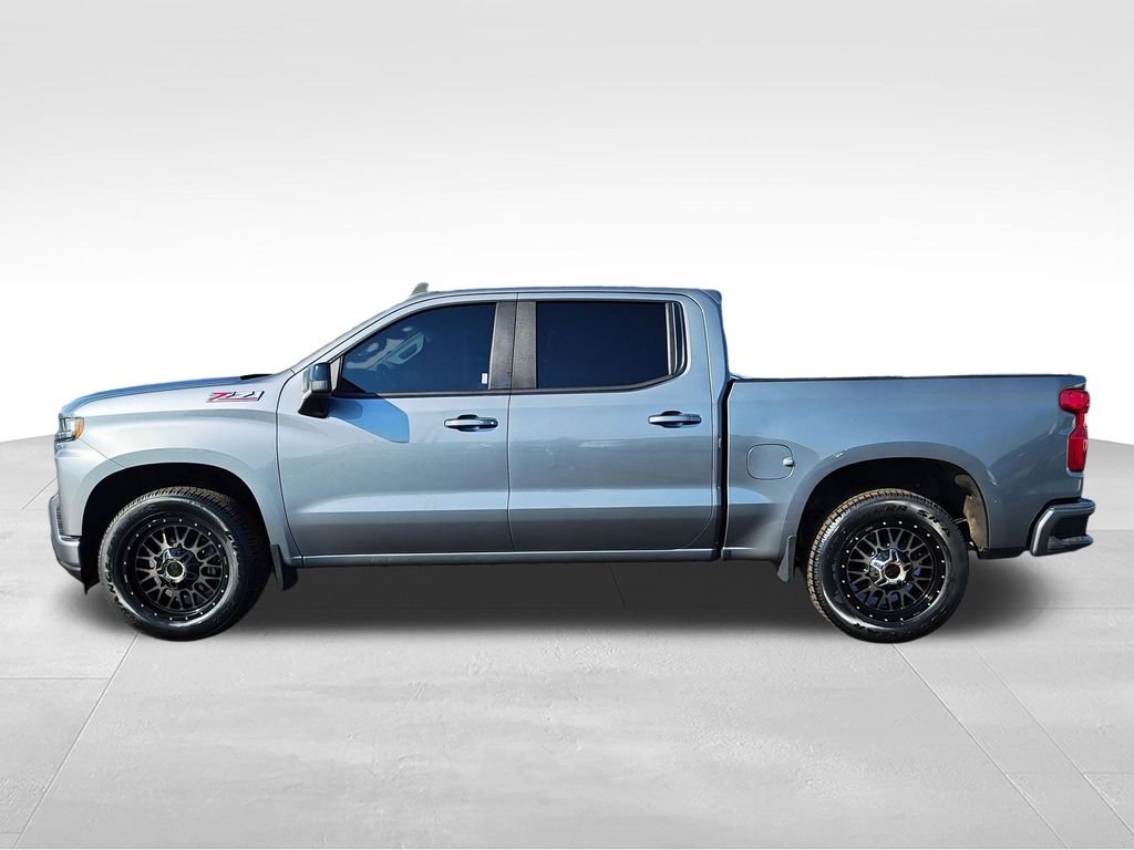 Used 2020 Gray Chevrolet RST image 2