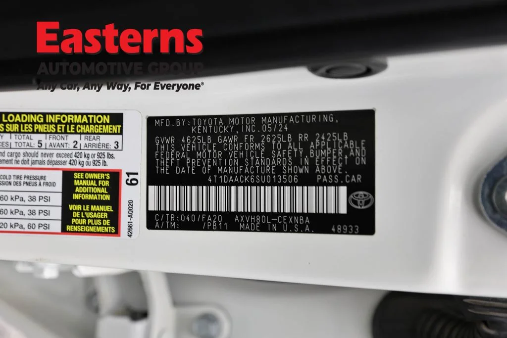 Used 2025 White Toyota LE image 34
