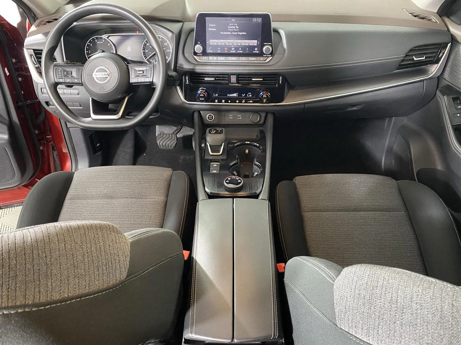Used 2021 Scarlet Ember Tintcoat Nissan SV image 22