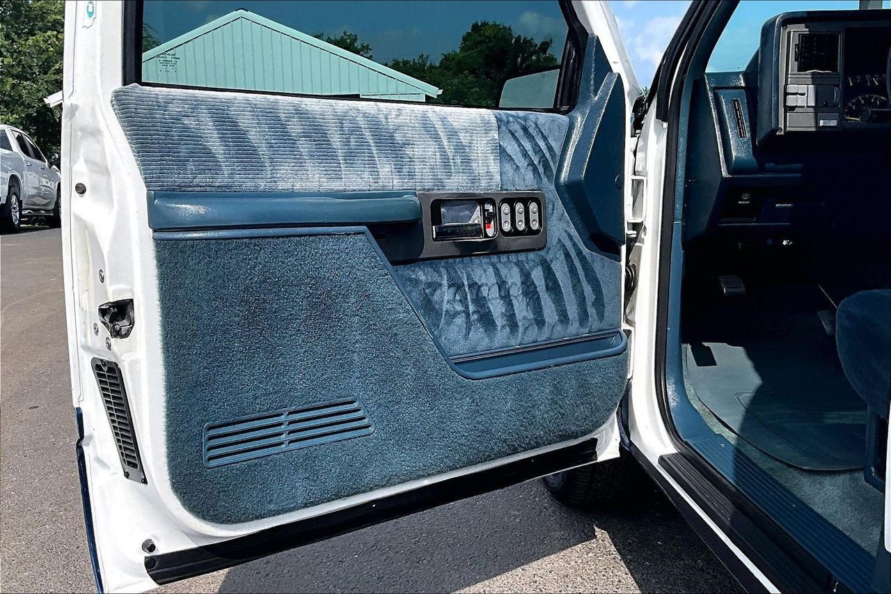 Used 1994 White GMC BYP image 15