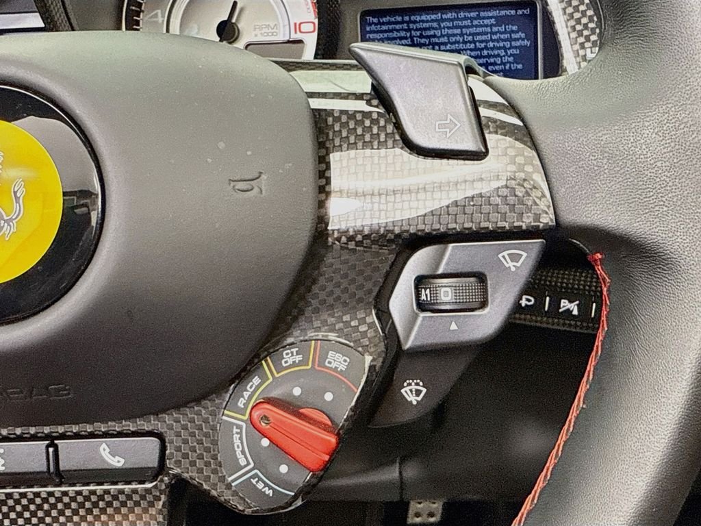 Used 2022  Ferrari Base image 21