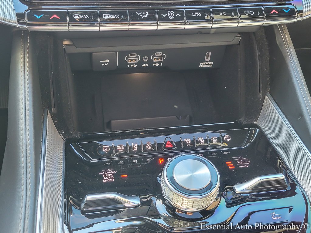 Used 2022 Bright White Clearcoat Jeep Series I image 18