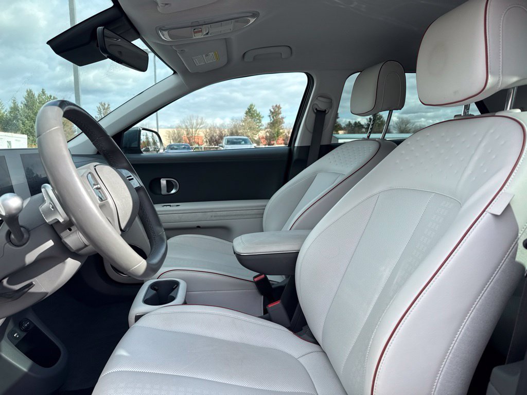 Used 2023 Digital Teal Hyundai SEL image 9