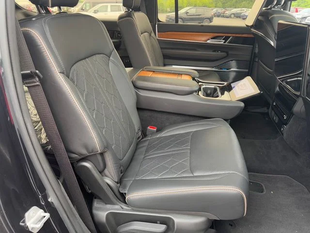 Used 2023 Black Jeep Series III image 15