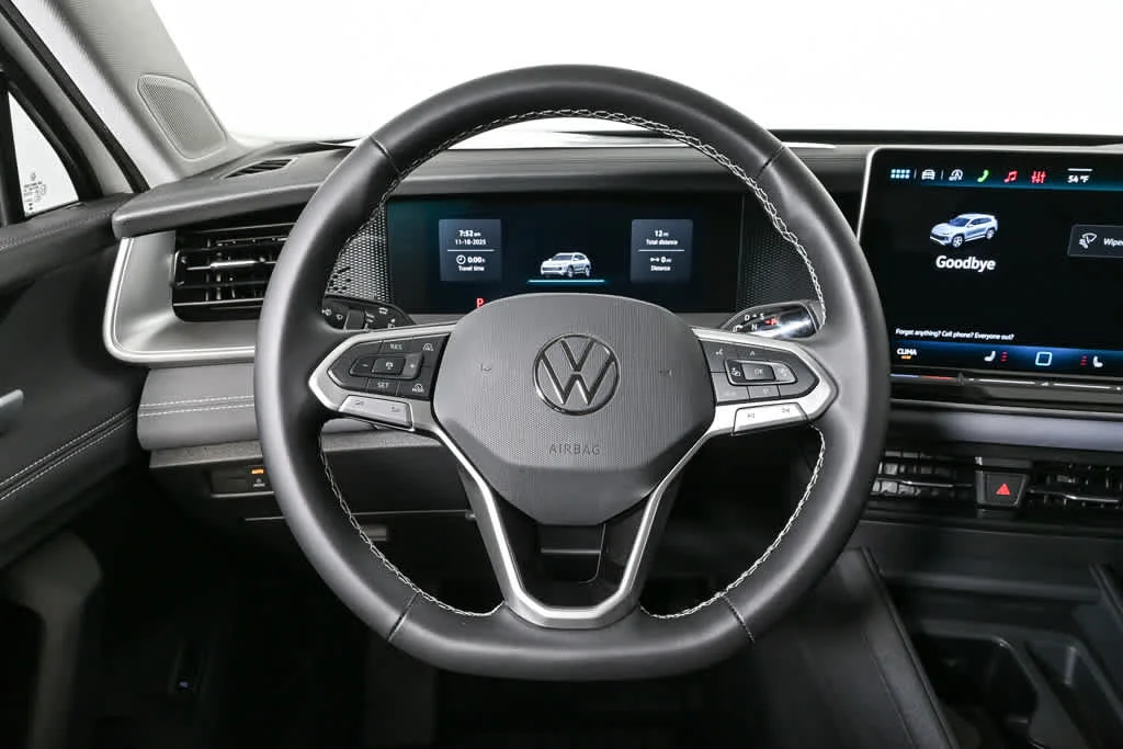 New 2026 Pure White Volkswagen SE image 9