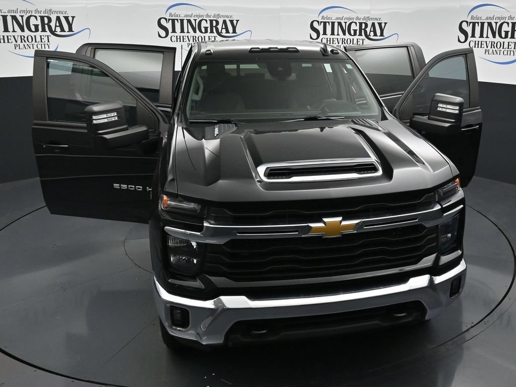 Used 2024 Black Chevrolet LT image 34