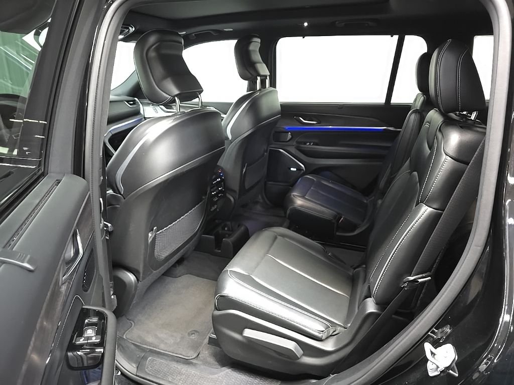 Used 2021 Black Jeep Overland image 32