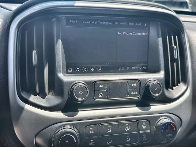 2022 Chevrolet Colorado ZR2 - Photo 13