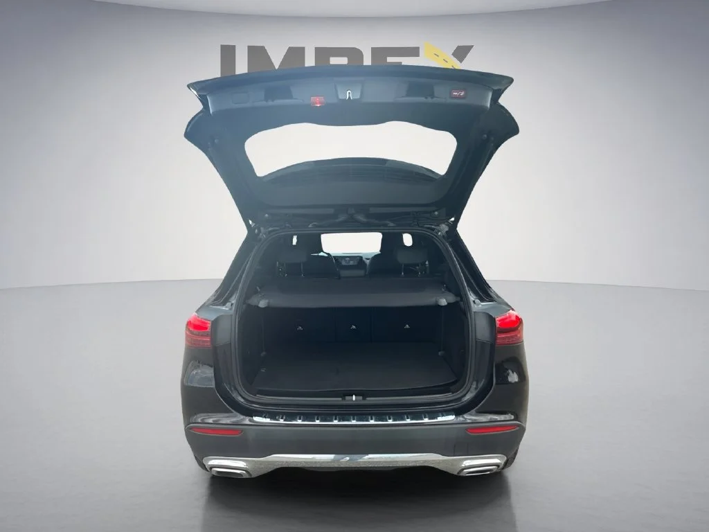 Used 2025 Black Mercedes-Benz GLA 250 image 28