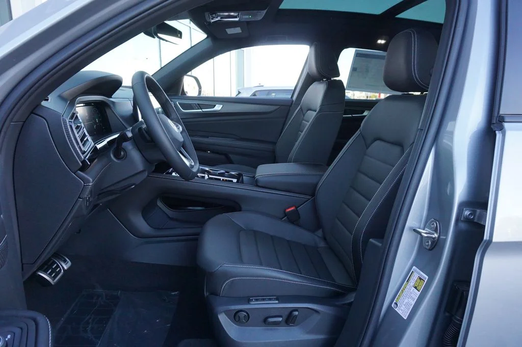 New 2026 Silver Volkswagen 2.0T SEL R-Line Black image 10