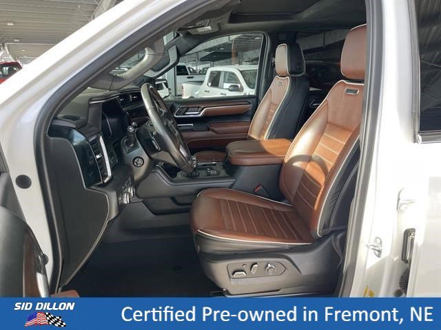 Used 2023 White Frost Tricoat GMC Denali Ultimate image 17