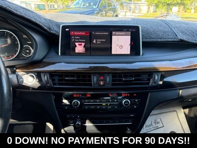 Used 2018 White BMW xDrive50i image 23