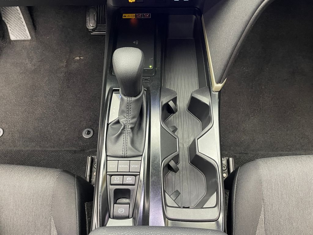 Used 2025 Silver Toyota LE image 28