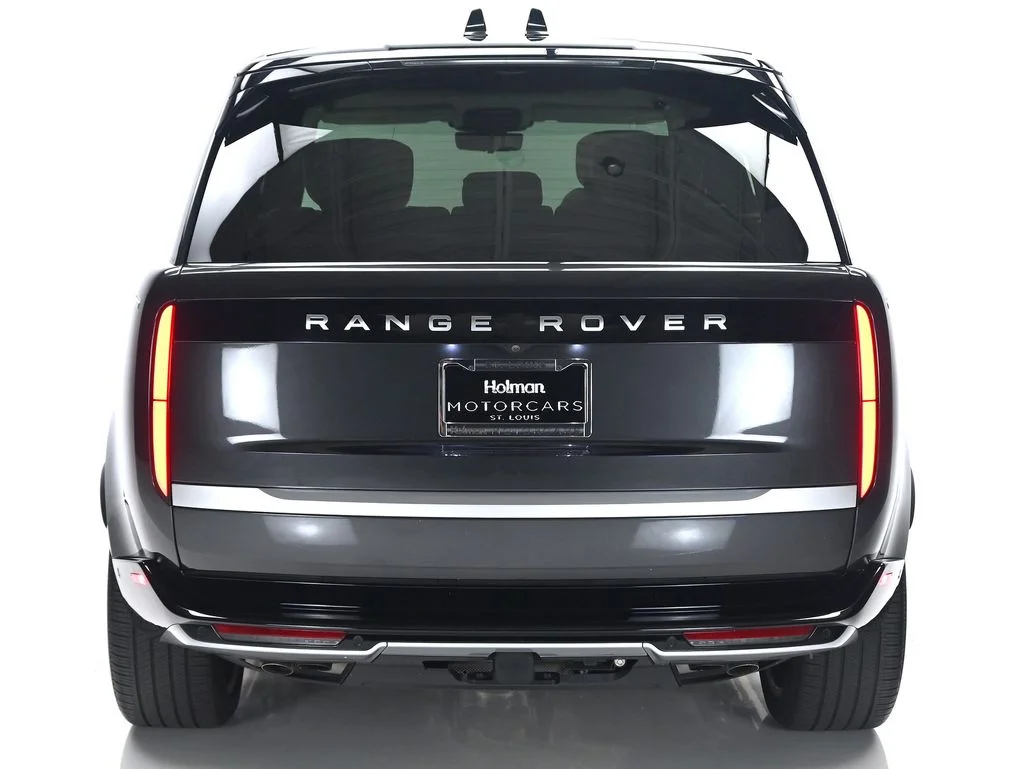 Used 2025 Borasco Gray Metallic Land Rover Autobiography image 30