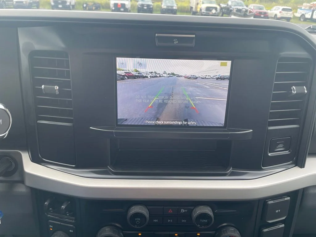 New 2026 Oxford White Ford F-250® XLT image 21