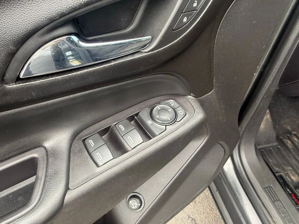 Used 2018 Gray Chevrolet LT image 11