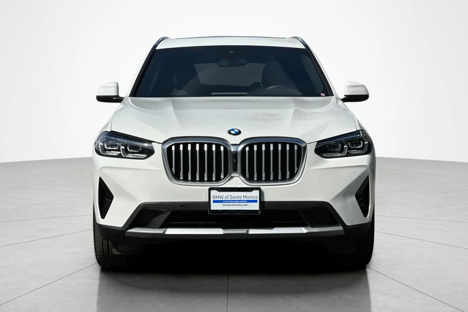 Used 2023 Alpine White BMW sDrive30i image 8