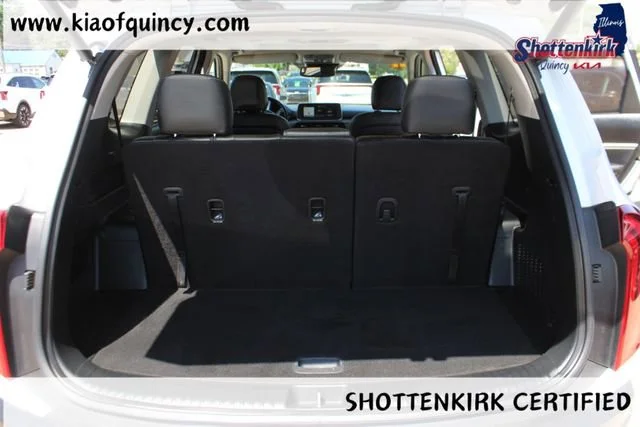 Used 2021 White Kia EX image 19