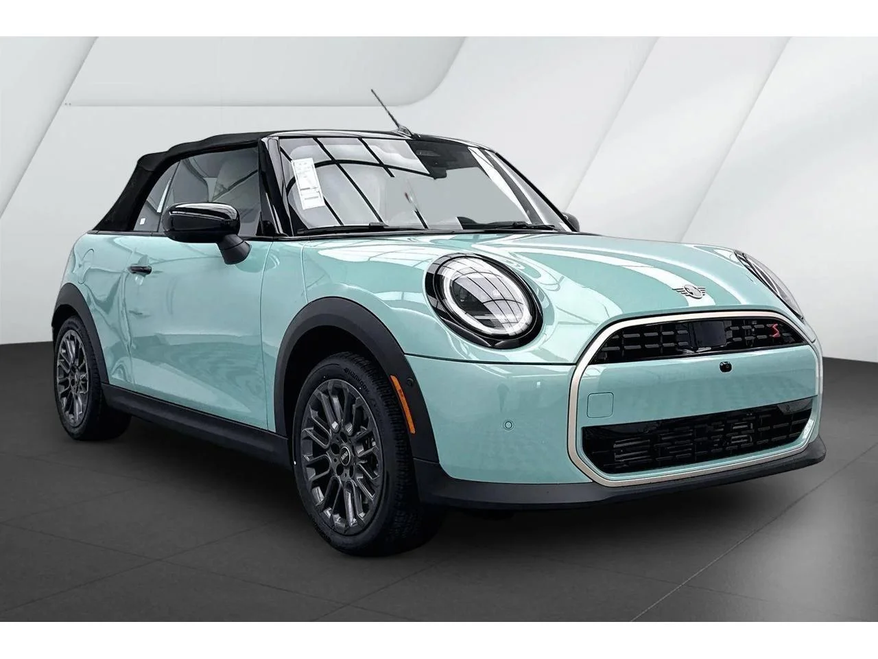 2026 MINI Convertible Cooper S's photo