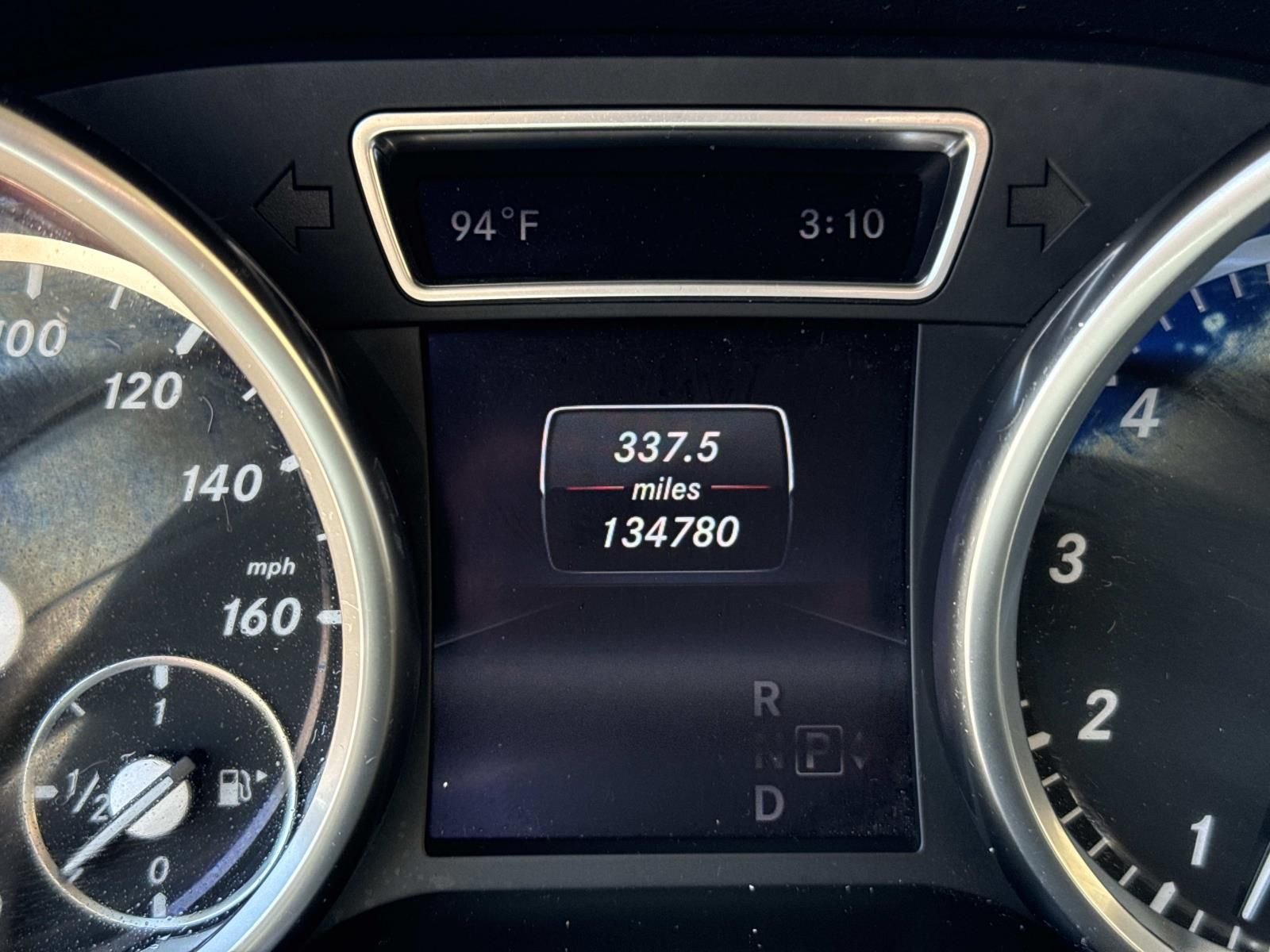 Used 2015 Black Mercedes-Benz ML 350 image 27