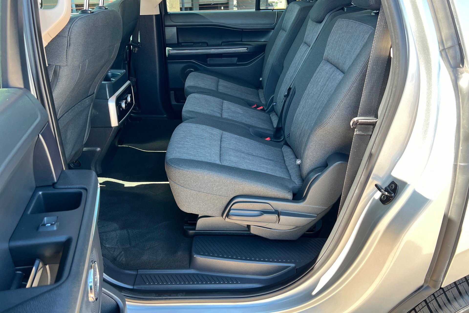 Used 2024 Silver Ford XLT image 22