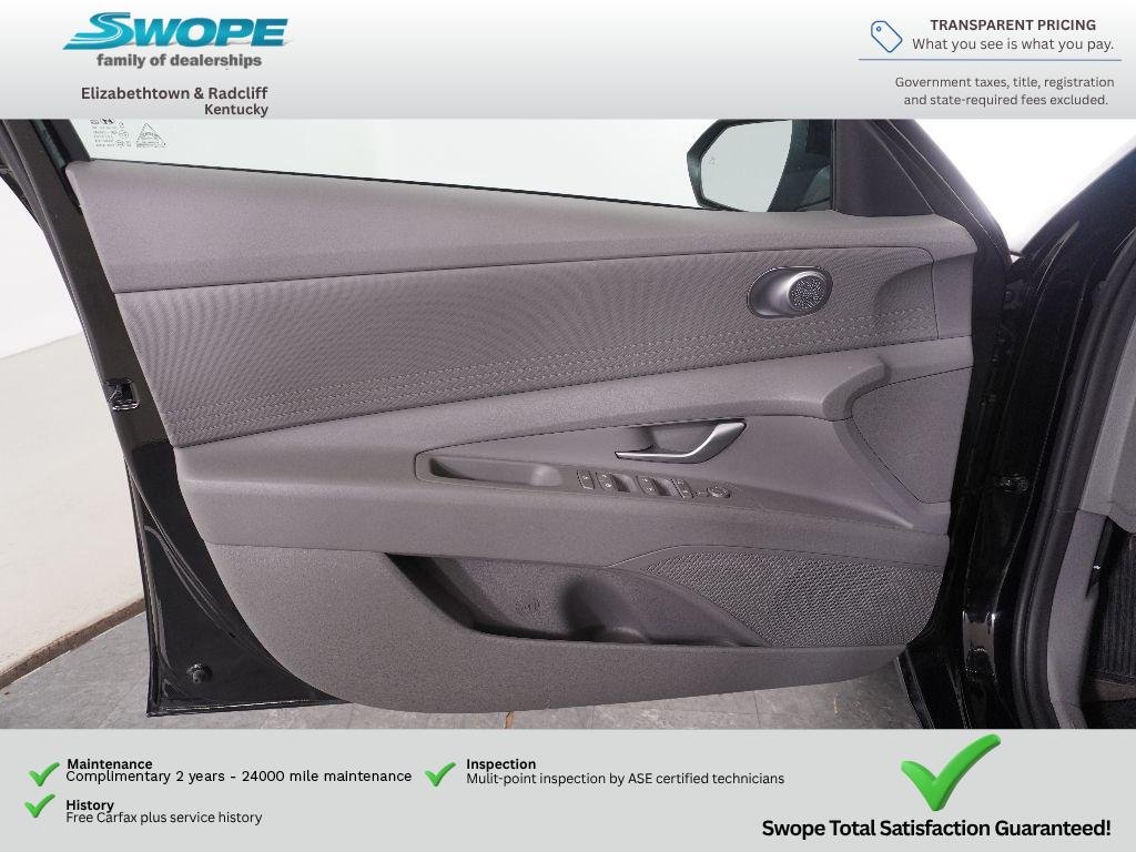 Used 2023 Onyx Black Hyundai SEL image 13