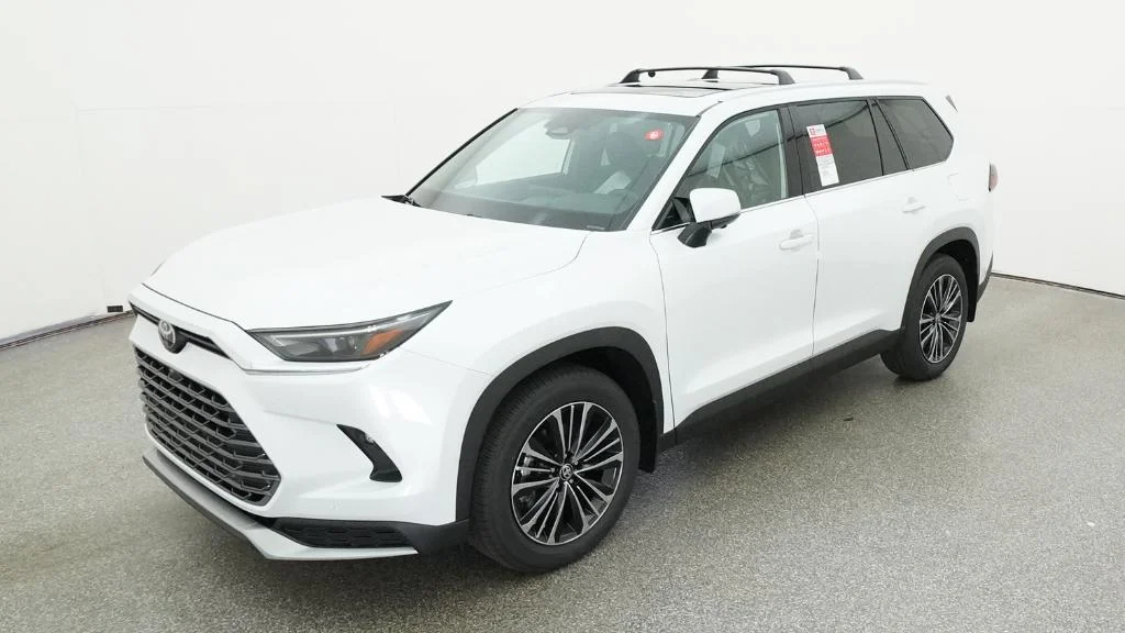 2026 Toyota Grand Highlander Hybrid MAX Platinum AWD's photo