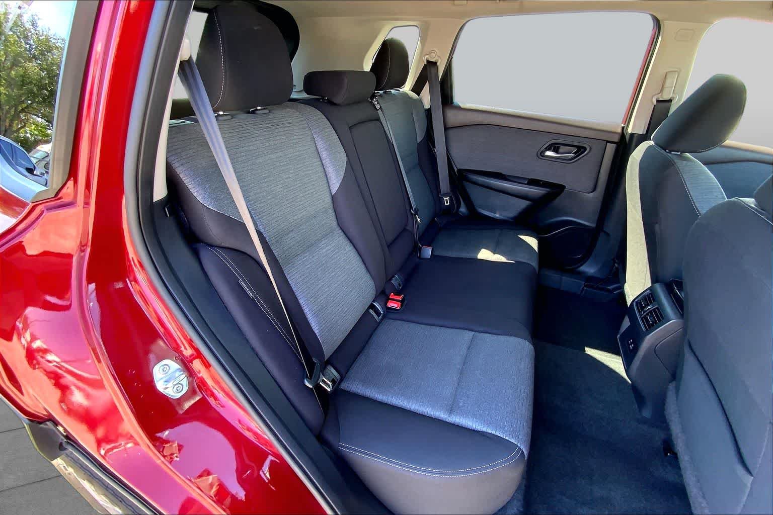 Used 2023 Scarlet Ember Tintcoat Nissan SV image 20