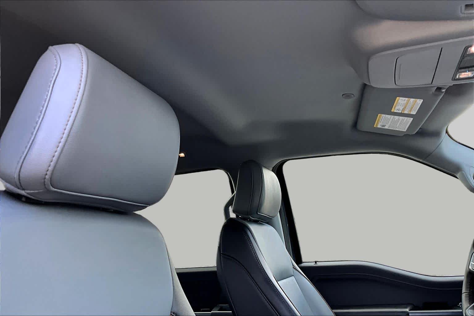 Used 2025 Carbonized Gray Metallic Ford LARIAT image 25