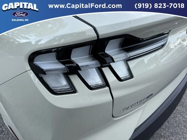 Used 2025 Beige Ford Premium image 15