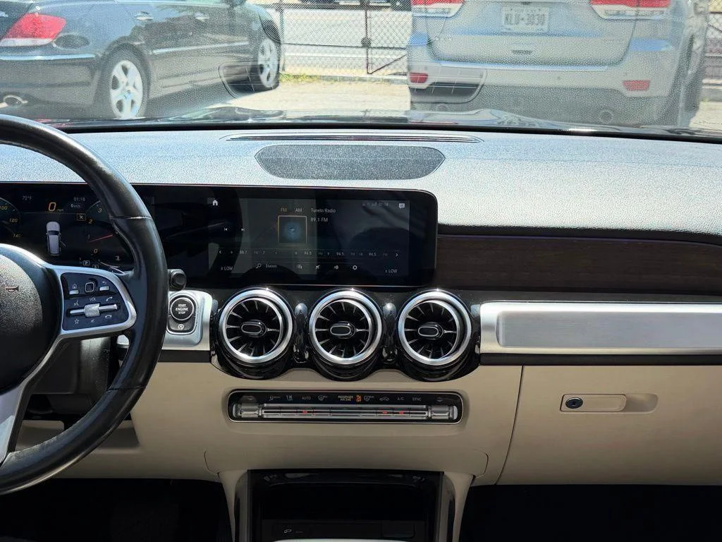 2022 Mercedes-Benz GLB Base - Photo 18