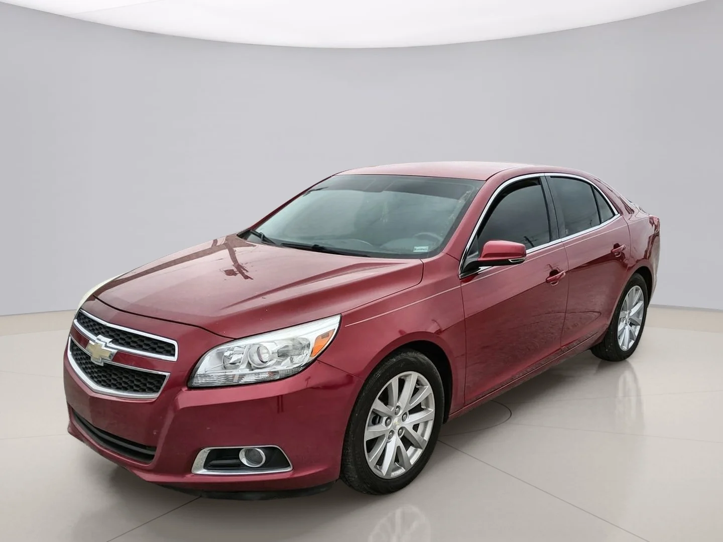 Used 2013 Red Chevrolet 2LT image 1