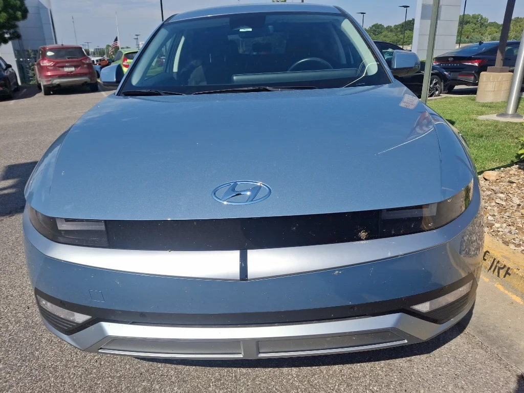 Used 2024 Lucid Blue Hyundai SEL image 6