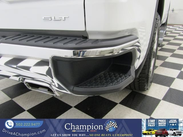 Used 2023 SUMMIT WHITE GMC SLT image 15
