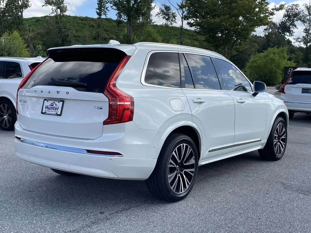Used 2025 Crystal White Metallic Volvo Plus image 29