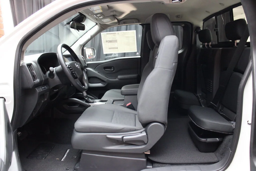 New 2027 Glacier White Nissan King Cab® S image 12