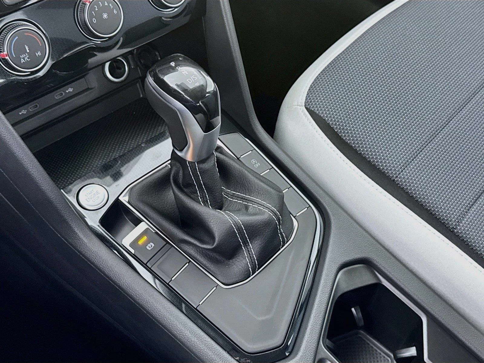 New 2027 Deep Black Pearl Volkswagen S image 16
