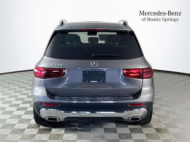 Used 2026 Gray Mercedes-Benz GLB 250 image 6