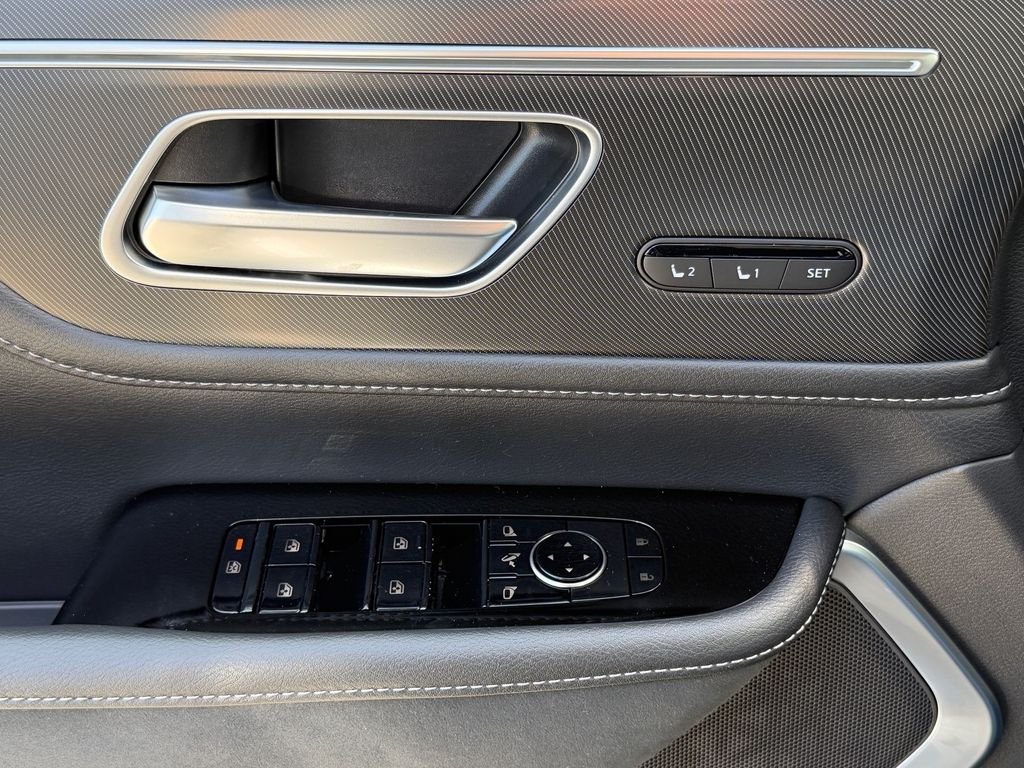 New 2027 DYNAMIC METAL INFINITI Luxe 2WD image 25