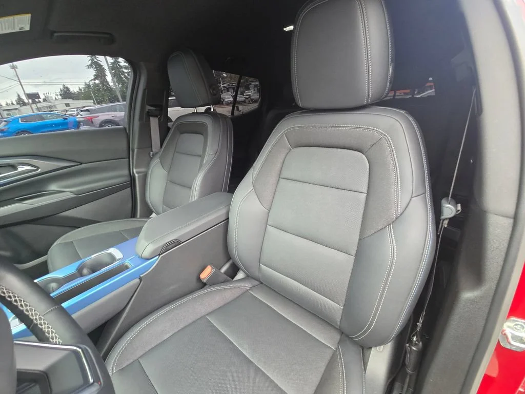 Used 2025 Radiant Red Tintcoat Chevrolet LT image 21