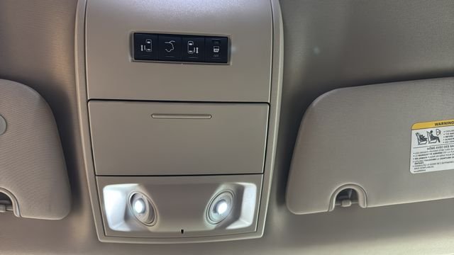 Used 2019 Indigo Blue Clearcoat Dodge  image 12