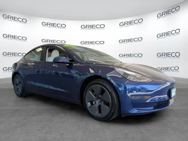 2023 Tesla Model 3 -'s photo