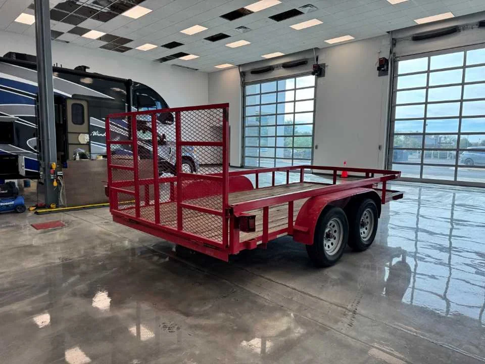 Used 2023 RED CALIBER  image 2