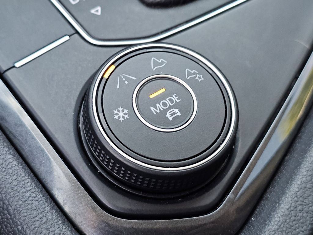 Used 2019 Platinum Gray Metallic Volkswagen S image 9