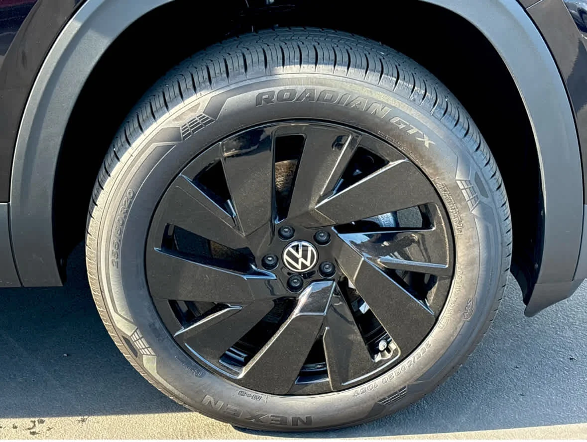 2026 Volkswagen Atlas SE w/Tech - Photo 25