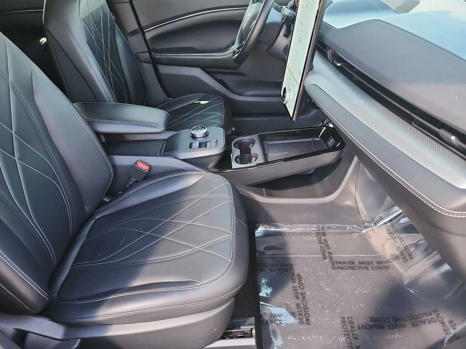 Used 2023 Vapor Blue Metallic Ford Select image 24